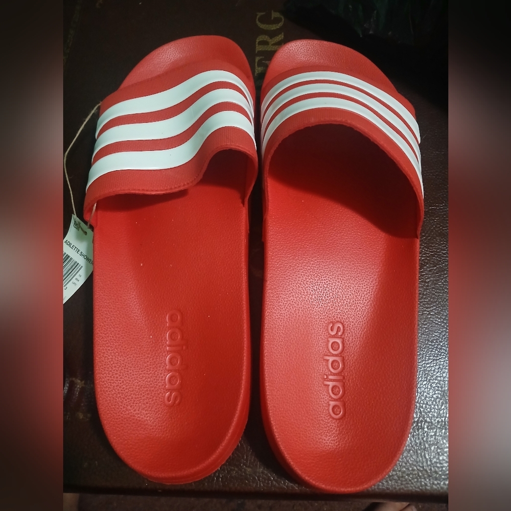 Addidas Mens Shower Shoes Or Slides
